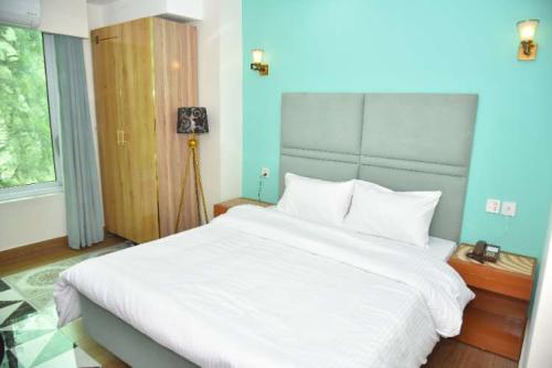 209_standard_room_with_ac