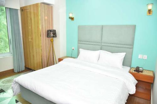 209_standard_room_with_ac1